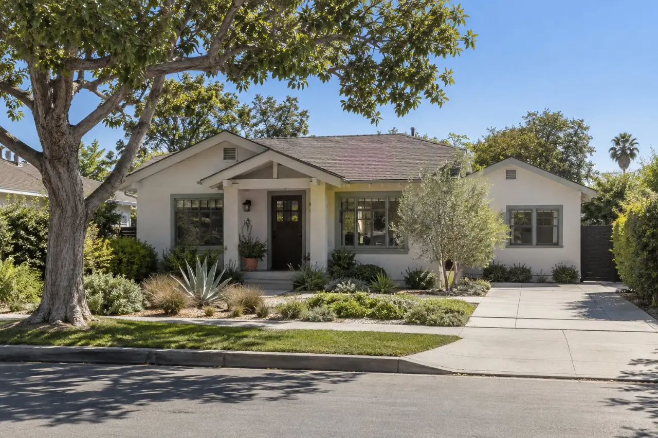 Craftsman bungalow with a matching side addition